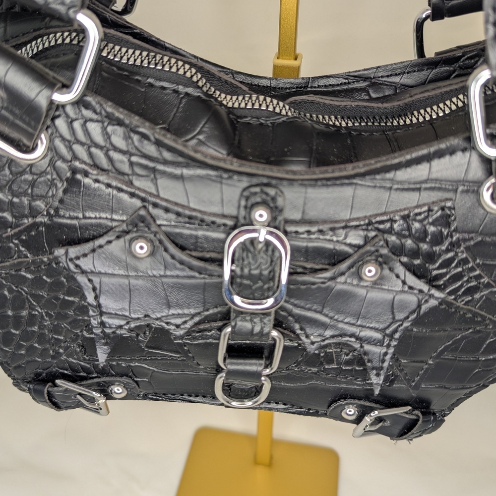 Black Crocodile-Embossed Bat Purse - Picture 4 of 7